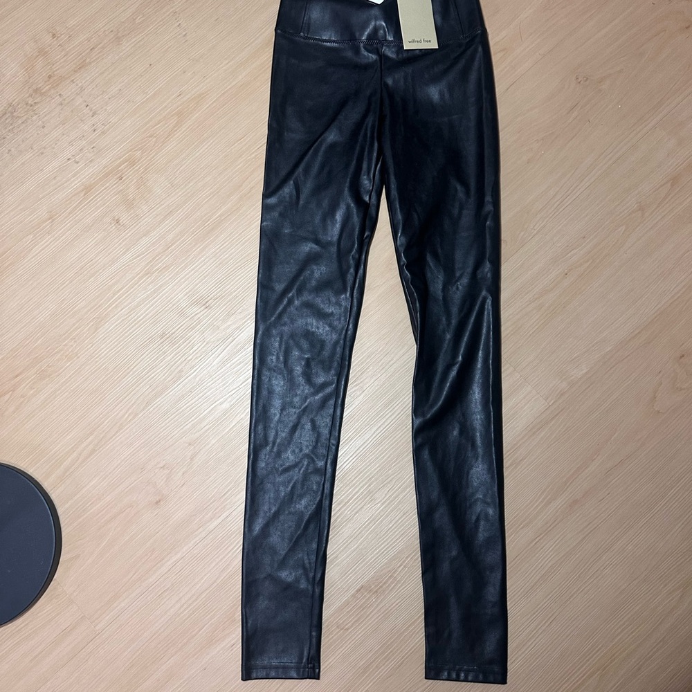 Aritzia Wilfred Free Black Faux Leather Women Jeans XS